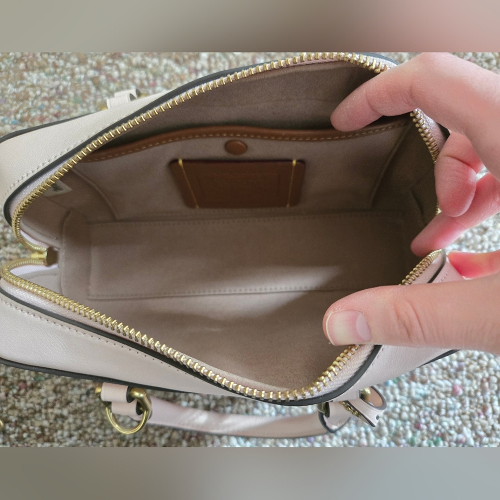 Coach Blush Bowery Satchel 22 - Picture 10 of 11